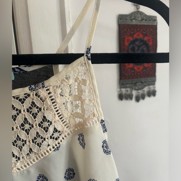 Cute tank - Picture 2 of 6